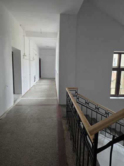 Apartament cu 2 camere decomandat în Lotrioara