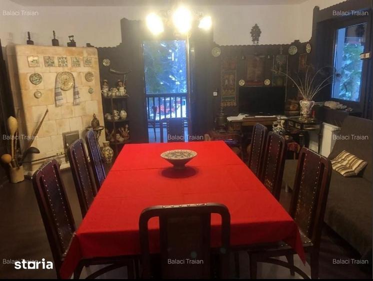 Apartament cu 4 camere în Castelul Peleș