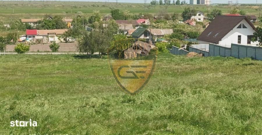 Teren de 5550 mp, în Poarta Albă