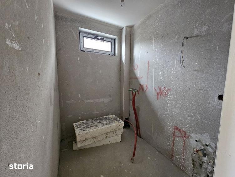 Casă cu 4 camere cu Teren 479 Mp în Sopor