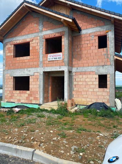Casa la rosu bazinele de apa C. Cisnadiei - 5