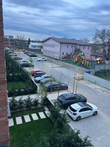 Apartament cu 2 camere decomandat, mobilat în Tunari
