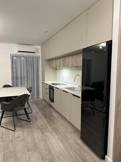 Apartament cu 3 camere, mobilat în Străulești