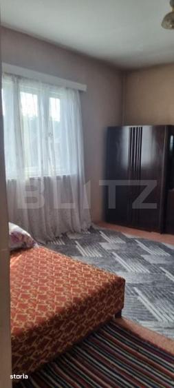 Casă cu 4 camere decomandat cu Teren 2580 Mp în Moldovenești