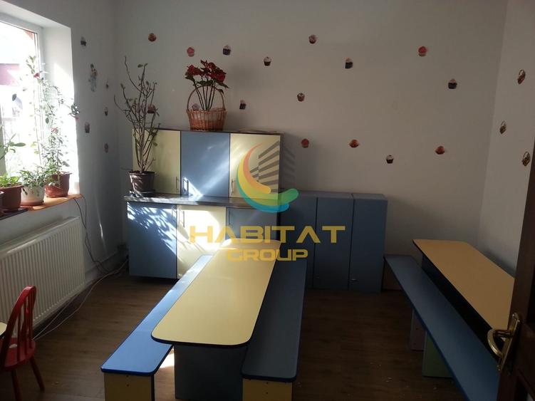 Casă individuală cu 5 camere cu Canalizare în Tineretului