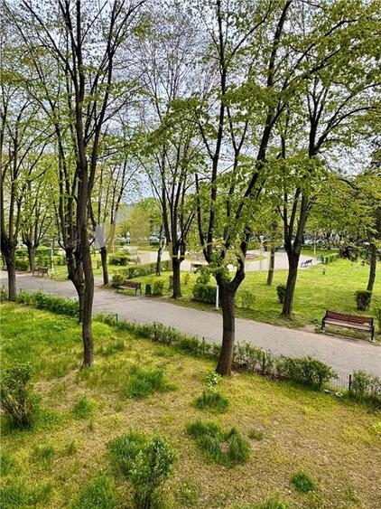 Apartament cu 2 camere circular în Vest