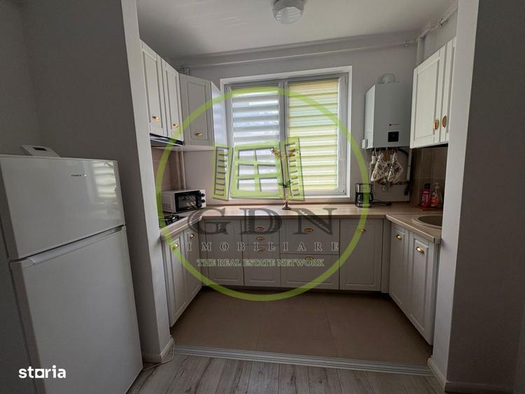 Apartament cu 2 camere decomandat, mobilat în Central