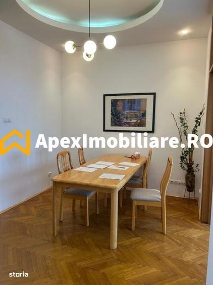 Apartament cu 3 camere semidecomandat în Rosetti