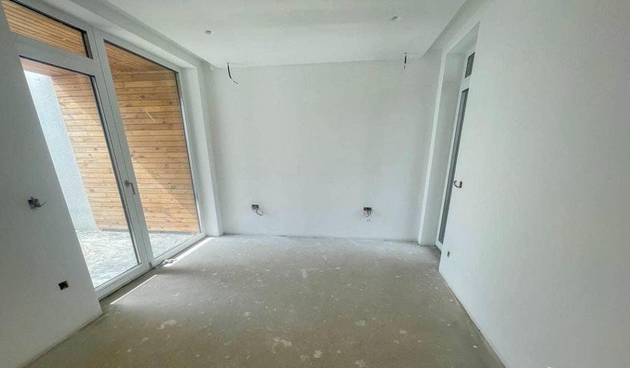 Casă individuală cu 4 camere cu Teren 390 Mp în Iris