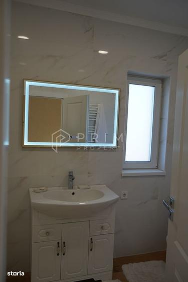 Casă cu 3 camere cu Canalizare în Livezeni