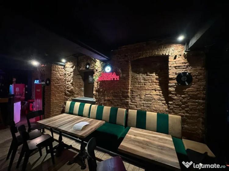 Spațiu comercial, de 240 mp, în Central
