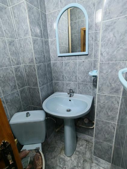 Apartament cu 3 camere decomandat în Coman