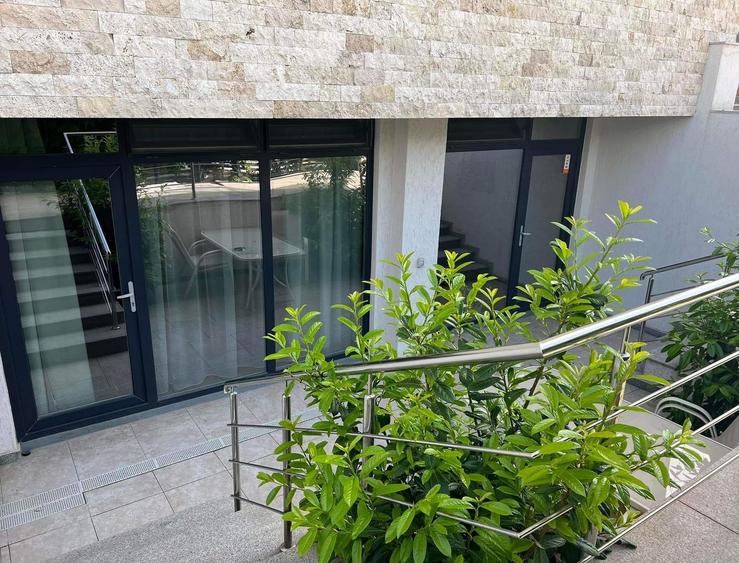 Casă individuală cu 18 camere cu Piscina în Nord
