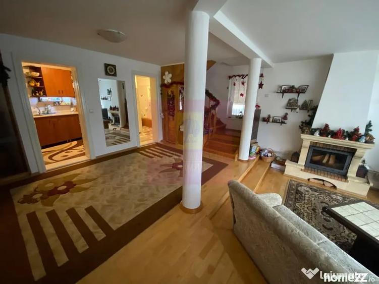 Casă cu 4 camere cu Teren 597 Mp în Central