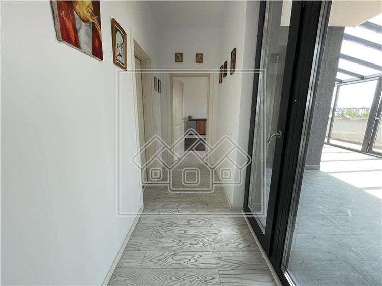 Penthouse superb 3 camere, Calea Surii Mici | Bloc cu LIFT, 2 bai - 7