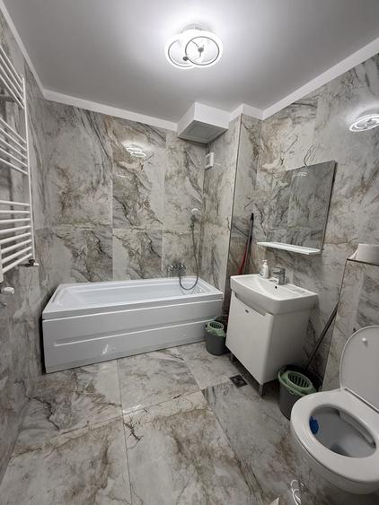 Apartament cu 2 camere decomandat în 1 Decembrie 1918