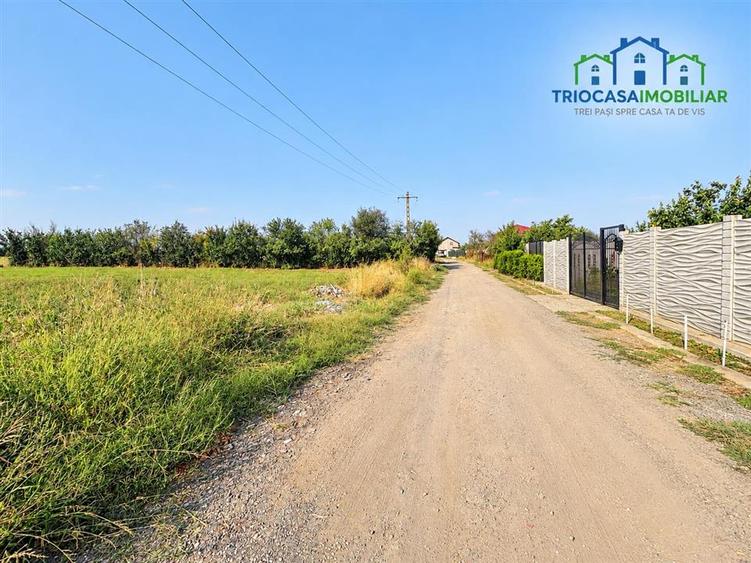 Teren intravilan de 500 mp, în Cârligei