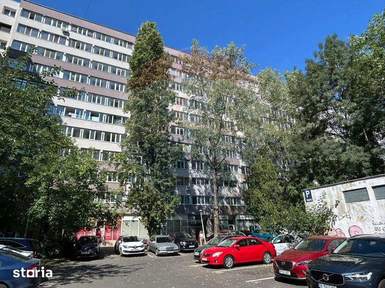 Apartament cu 3 camere decomandat, mobilat în Drumul Taberei