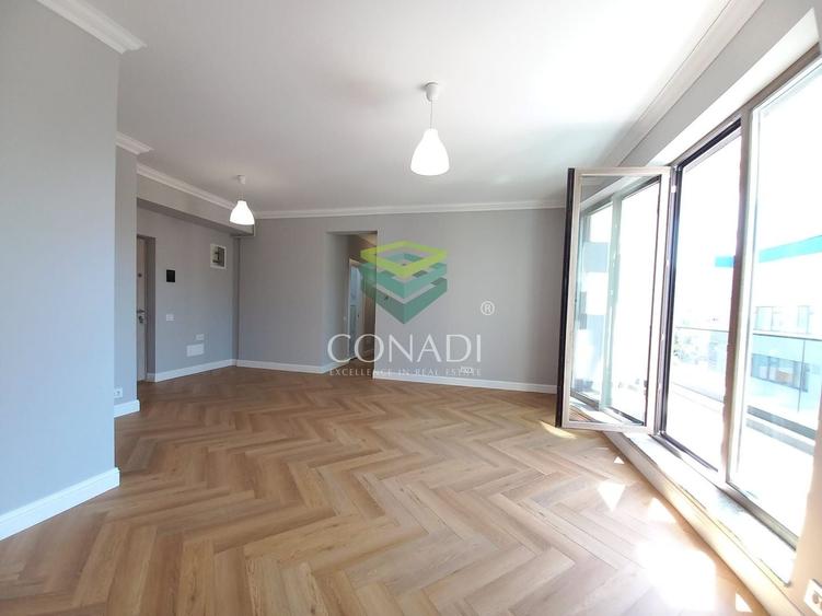 Apartament cu 3 camere decomandat în Băneasa