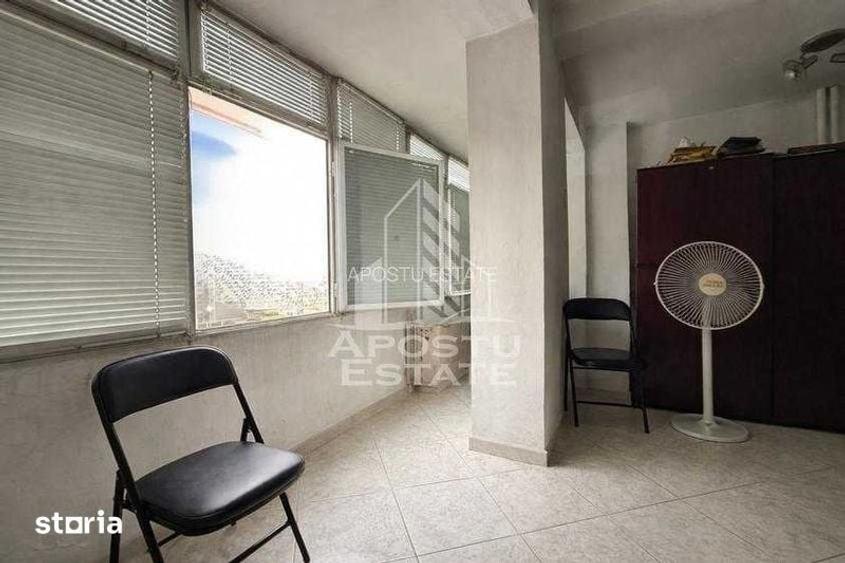 Apartament cu 2 camere în P-ța Victoriei
