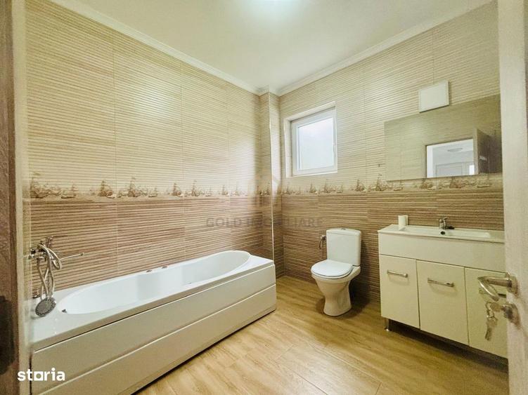 Casa de vanzare 4 camere Strada Vrancei Baia Mare - 1