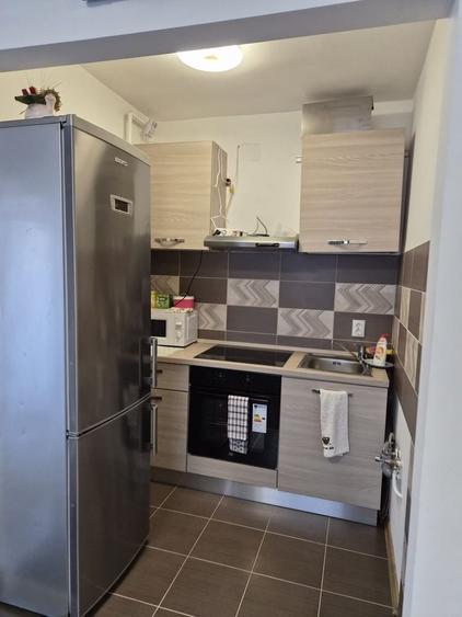 Apartament cu 2 camere decomandat în Florești