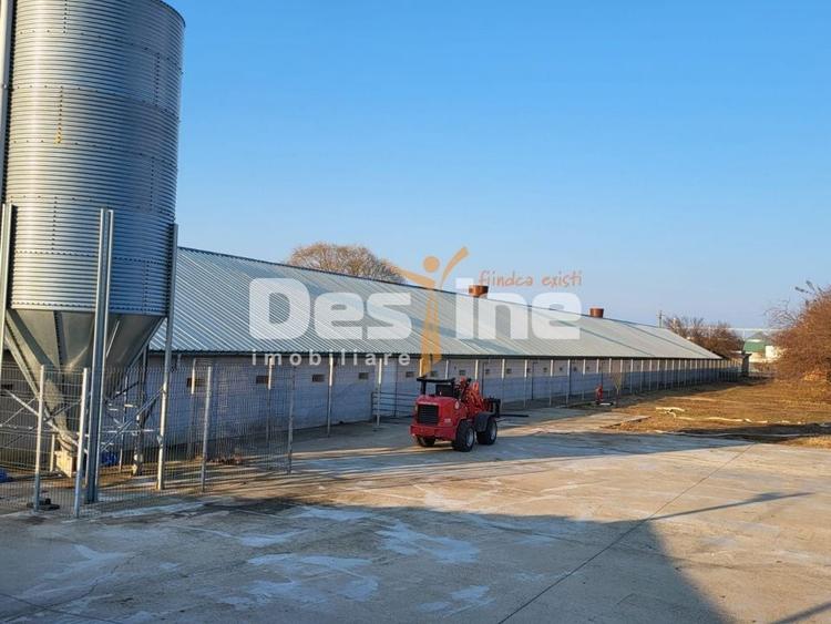 Spațiu industrial, de 1,600 mp, în Exterior Nord