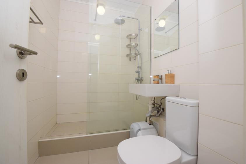 Apartament cu 2 camere semidecomandat în 1 Decembrie 1918