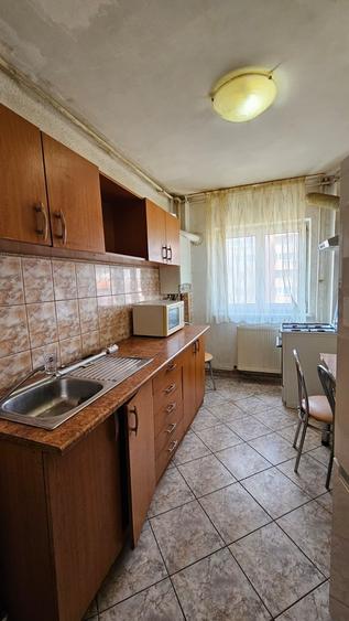 Apartament cu 2 camere decomandat în Centrul Civic