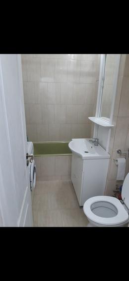Apartament cu 2 camere decomandat în Intim