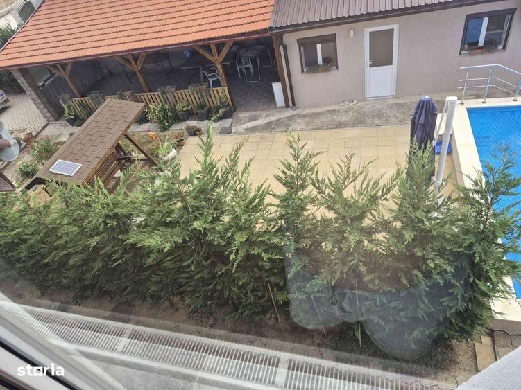 Casă cu 4 camere în Centura