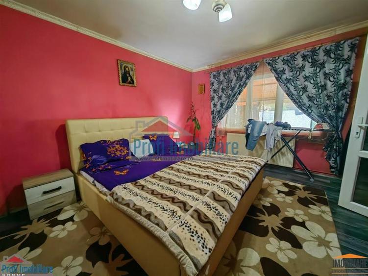 Apartament cu 2 camere semidecomandat, mobilat în Central