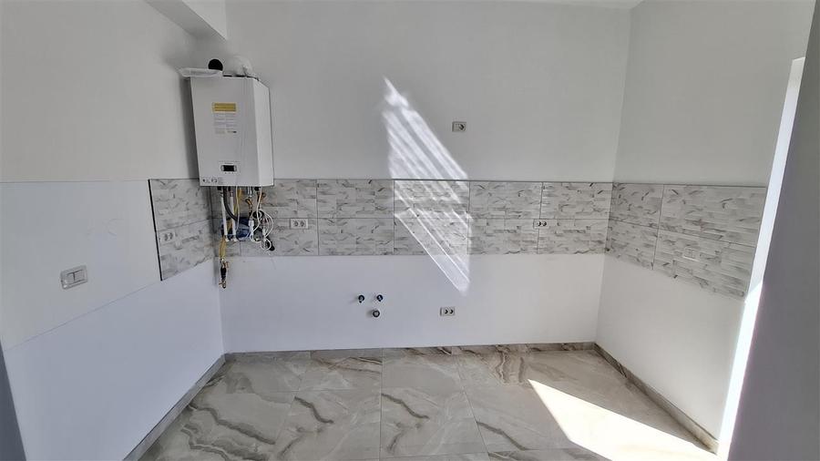 Duplex cu 3 camere cu Canalizare în Valea Lupului