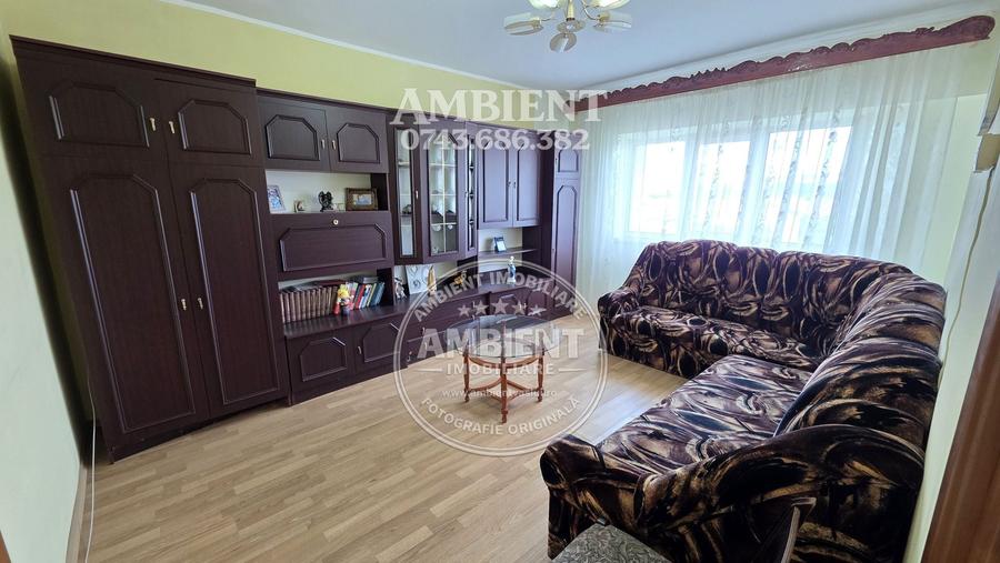 Apartament cu 3 camere decomandat, mobilat în Gară
