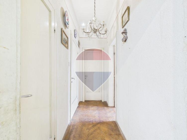 Apartament cu 4 camere semidecomandat în Ferdinand