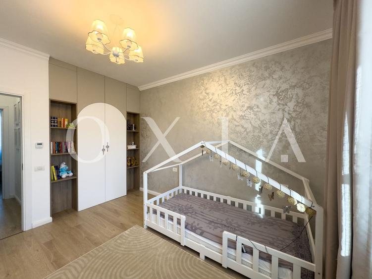Duplex cu 5 camere cu Canalizare în Giroc