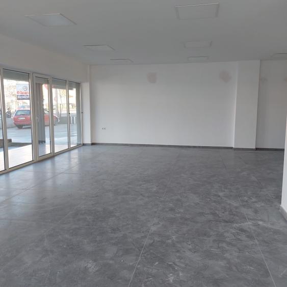 Spațiu comercial, de 96 mp, în Central