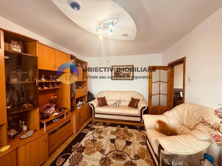 Apartament cu 2 camere decomandat, mobilat în Precista