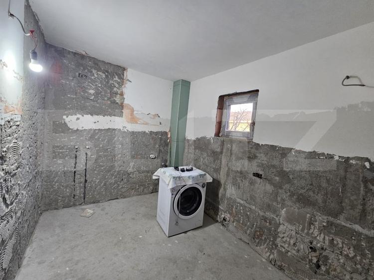 Casă individuală cu 4 camere cu Teren 800 Mp în Șimnicu de Sus
