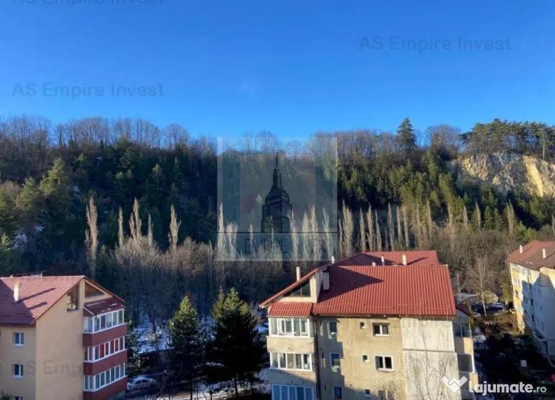 Apartament cu 3 camere decomandat în Răcădău