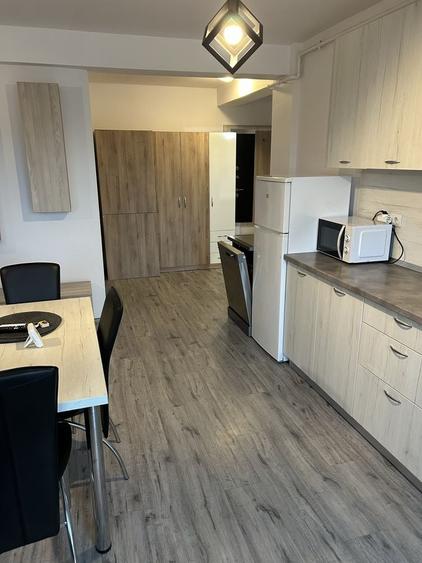 Apartament cu 2 camere decomandat în Florești