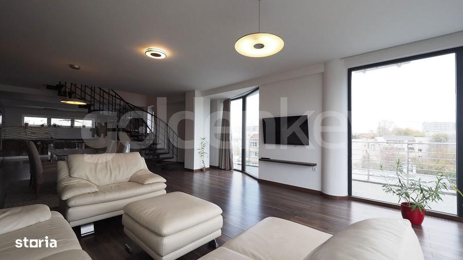 Apartament cu 5 camere, mobilat în Băneasa