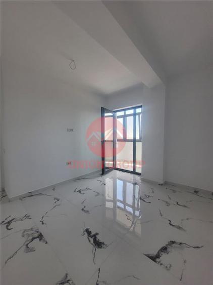 Apartament cu 2 camere decomandat în Agigea