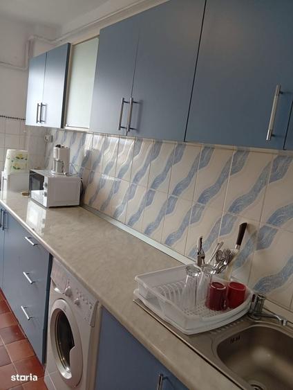 Apartament cu 3 camere decomandat în Sud