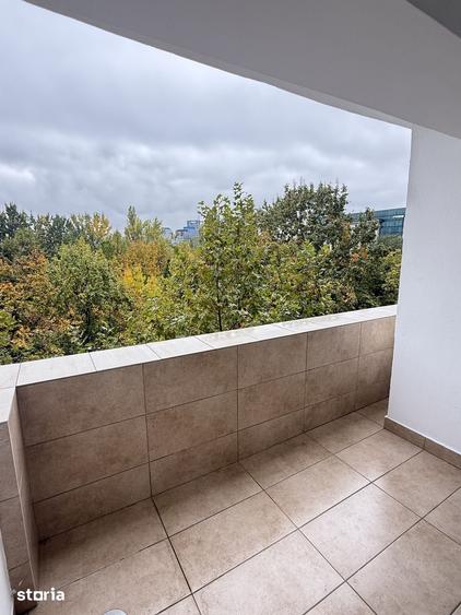 Apartament cu 3 camere în Centrul Civic