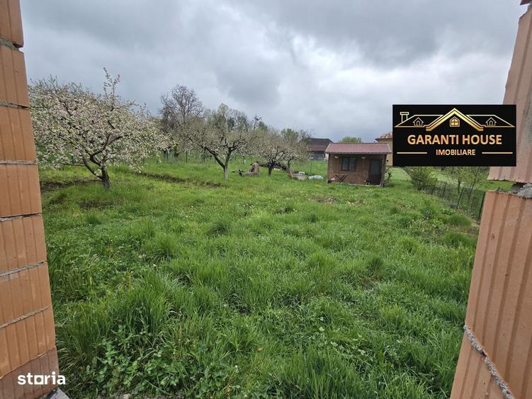 Casă cu 4 camere în Ocoliș
