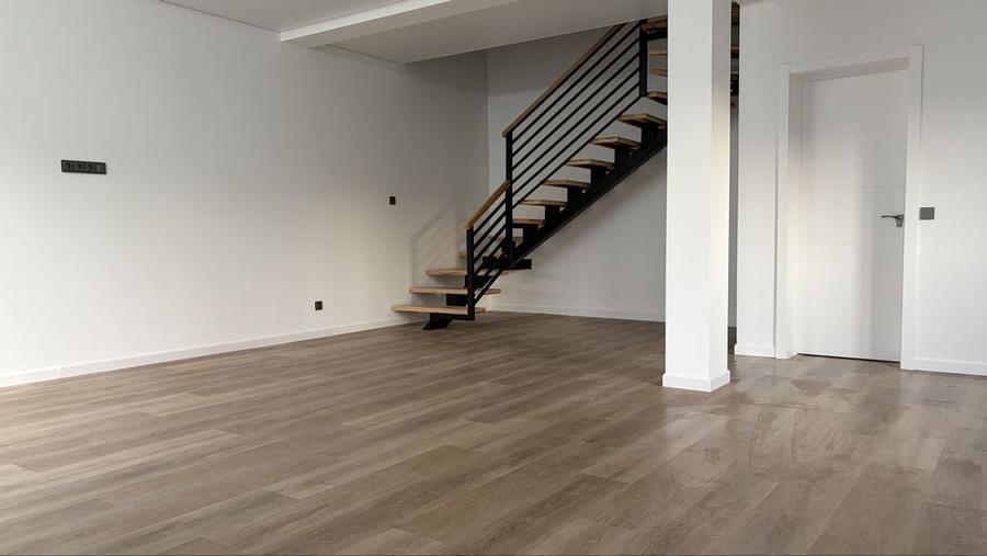Apartament cu 3 camere decomandat în Cetate