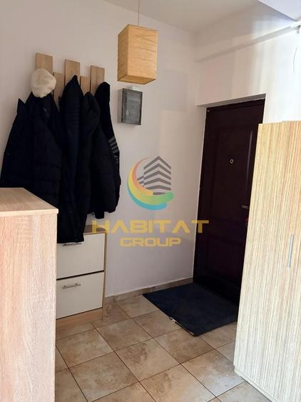 Apartament cu 2 camere semidecomandat, mobilat în Est