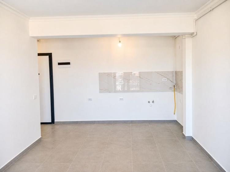 Apartament cu 3 camere decomandat în Energia