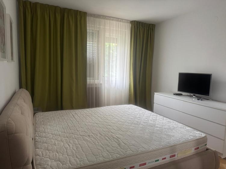 Apartament cu 3 camere decomandat în Ștrand